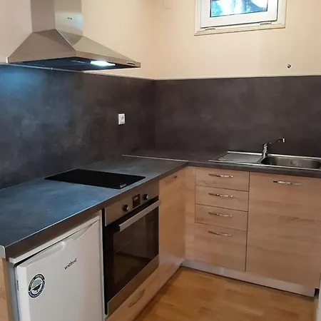 Вили Ловен Рай Holiday home