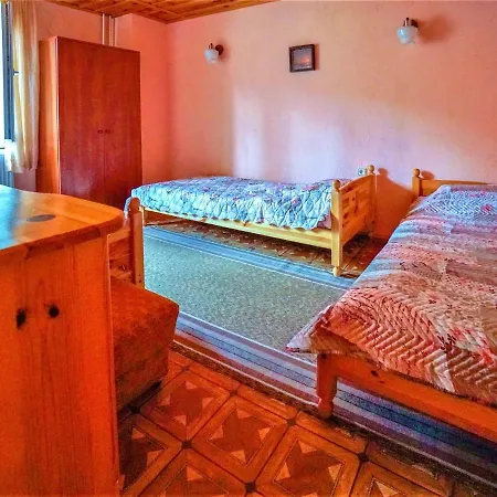 Вили Ловен Рай Holiday home *