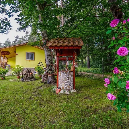 Holiday home Вили Ловен Рай *